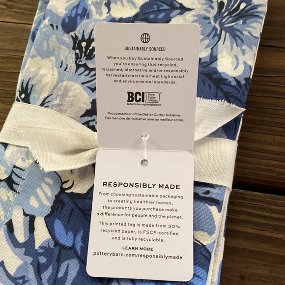 Pottery Barn Garden Floral Cotton/Linen Zelda Print Napkins - Set of 4 - Picture 8 of 12